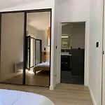 House With 3 Bedrooms, Parking And Garden
